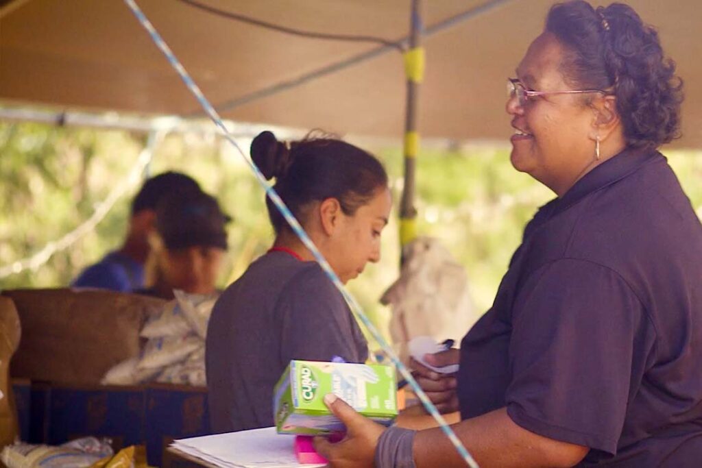 Hawaii Foodbank Volunteer Sweets Wright